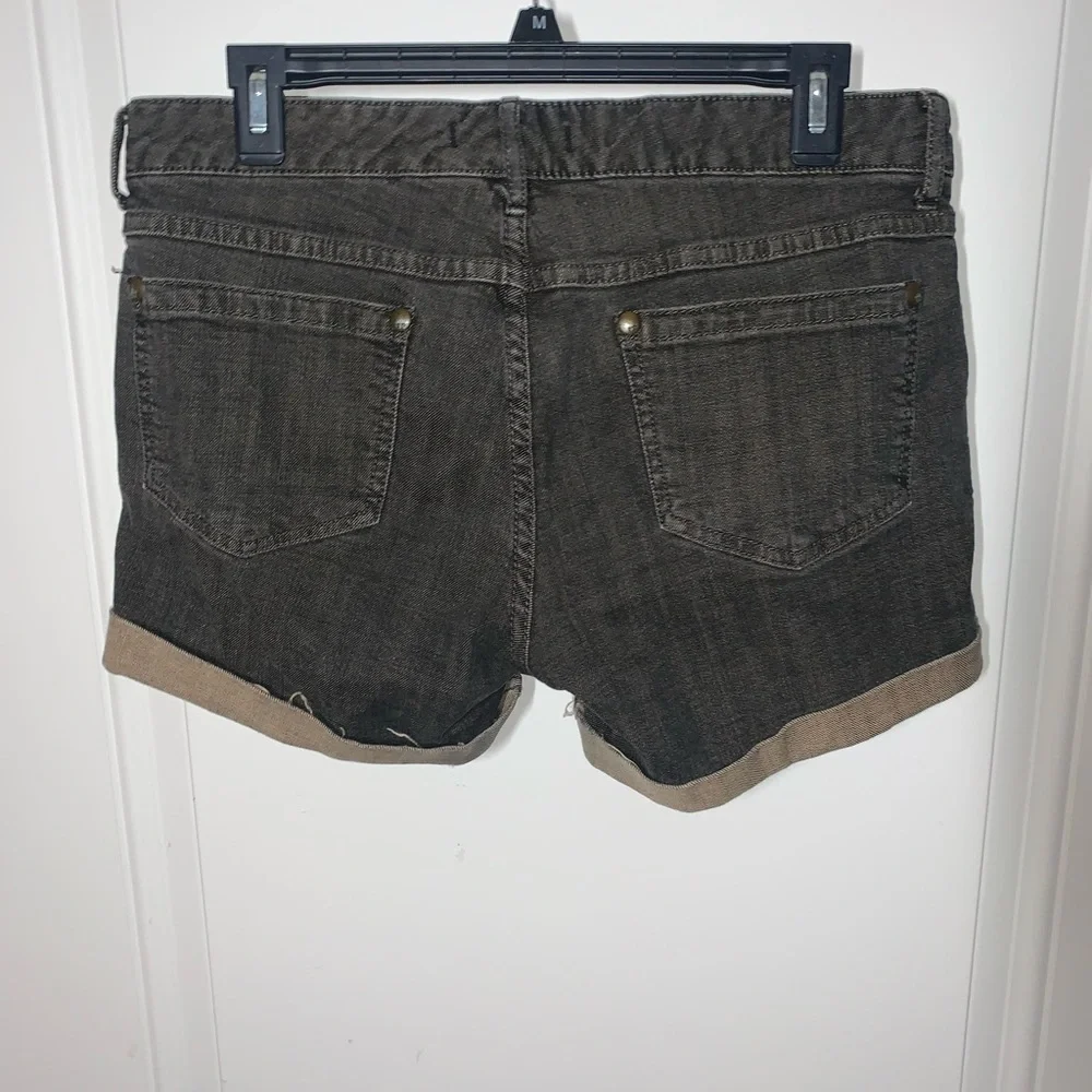 Free People grey wash denim cuffed shorts size 29